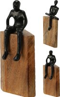 figuur op hout 23cm zwart, per stuk